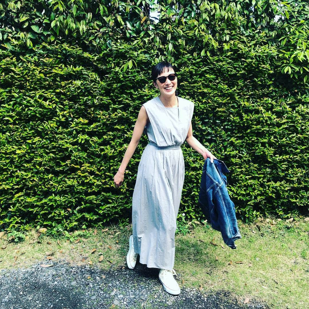 板谷由夏 さんのインスタグラム写真 - (板谷由夏 Instagram)「晴れた☀️ 今日のお仕事終了なり‼️ 明日からあたしも連休です‼️ 遊ぶぞー‼️」5月2日 16時53分 - yukaitaya