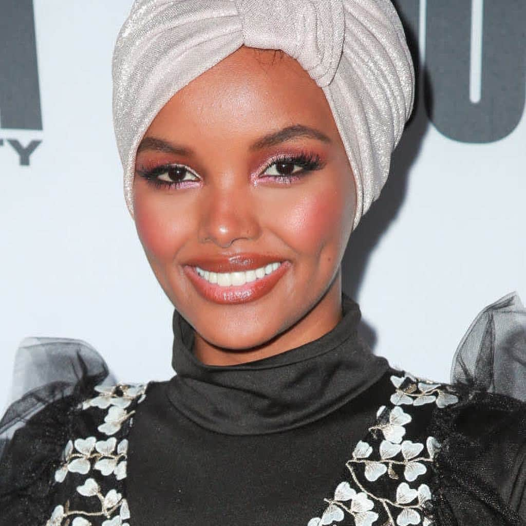 ガブリエル・ユニオンさんのインスタグラム写真 - (ガブリエル・ユニオンInstagram)「Today’s #WCW is the trailblazing Halima Aden, who just made history as the first model to wear a hijab and burkini for @si_swimsuit!! @halima was born in Kakuma refugee camp in northeastern Kenya and moved to the states when she was only 7 years old. She stated, “Growing up in the States, I never really felt represented because I never could flip through a magazine and see a girl who was wearing a hijab. Being in Sports Illustrated is so much bigger than me. It’s sending a message to my community and the world that women of all different backgrounds, looks, and upbringings … can stand together and be celebrated.” It’s time to celebrate YOU and all the women that are encouraged to feel beautiful for who they are. Thank you Halima for being a leader and showing women globally that beauty comes in many forms and has no limits. Let us lift her up in the light of goodness and hold her there.」5月2日 7時58分 - gabunion