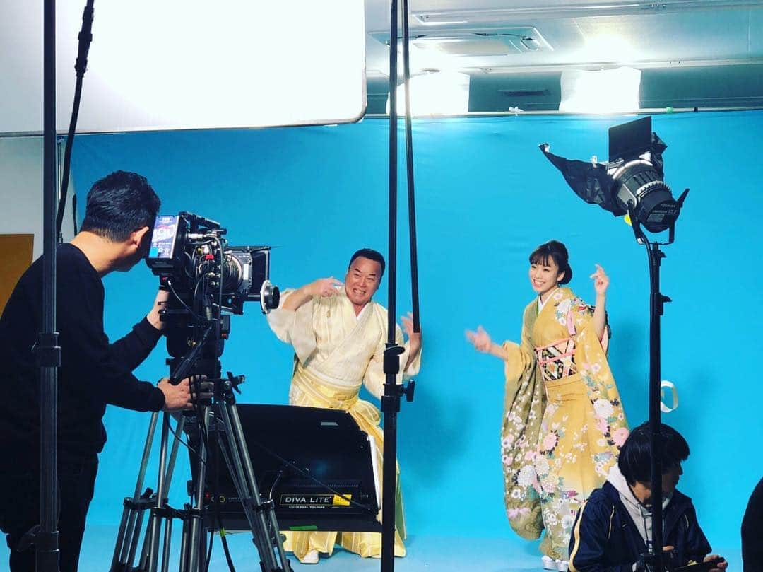杜このみのインスタグラム：「松下サービスセンター 様の コマーシャルに出演させて頂いています♡  北陸方面の方、ぜひチェックして下さい♡ #外壁工事のことなら #松下サービスセンター へ☆」
