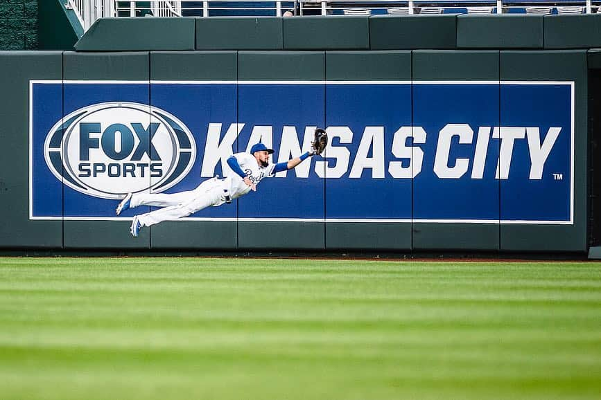 カンザスシティ・ロイヤルズさんのインスタグラム写真 - (カンザスシティ・ロイヤルズInstagram)「@bham4 did his thing again. How many stars we giving this one? #AlwaysRoyal」5月2日 8時16分 - kcroyals