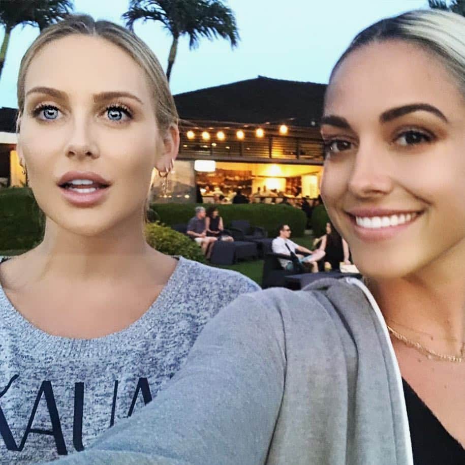 ステファニー・プラットのインスタグラム：「The sad reality is-I have to leave my little @alekonakauairentals home in Hawaii. I have no idea what happens from here. The anxiety I have coming home is out of control. I find myself staring blank for minutes thinking what it will be like in LA now,  After my own personal armegeddon. I’m going to have to just bury myself in work and remember that this was a long time coming. I’m all alone with no family...but the weight of the world is off my shoulders & that freedom is truly the greatest feeling. It’s all very sad but it is what it is- had to put my oxygen mask on first. Don’t live the life people force on you, life is a gift!! You only have one- so don’t be silenced, controlled, shamed by anyone! Say no more!! Take your life back-if you don’t like something- speak up or else you will explode like  me from 10 years of sadness/anger/disgust/hatred & resentment. I wish I was strong enough to do this years ago, but I guess I always knew I would lose my parents and so I never did... I will get through this with all of your lovely support and with my friends... like my little twin sissy Hannah who is smiling bc she Lives in Hawaii & is always happy because of that! 😂 I love you all so much and I couldn’t have done this if I did t have such incredible insta friends. The stories you have shared of similar situations really helps :) so much love, aloha」