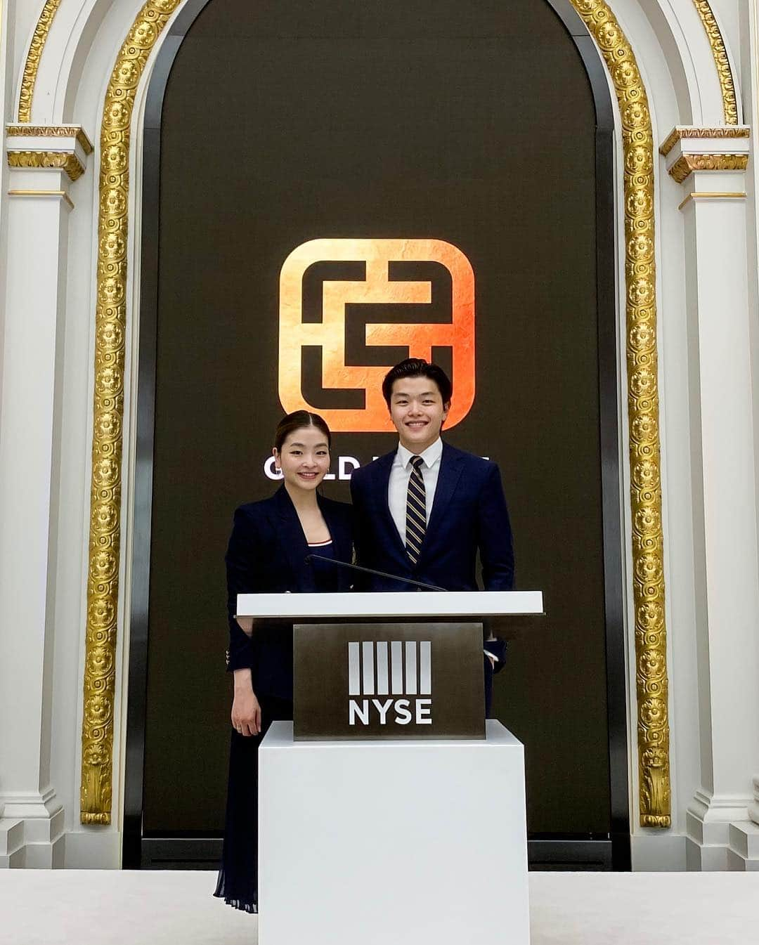 マイア・シブタニさんのインスタグラム写真 - (マイア・シブタニInstagram)「Happy Asian American & Pacific Islander Month! Amazing start to May in NYC at the @nyse. Very honored to be named to @goldhouseco’s list of Most Impactful Asians. 😊 #A100List #AAPIHeritageMonth」5月2日 9時26分 - maiashibutani