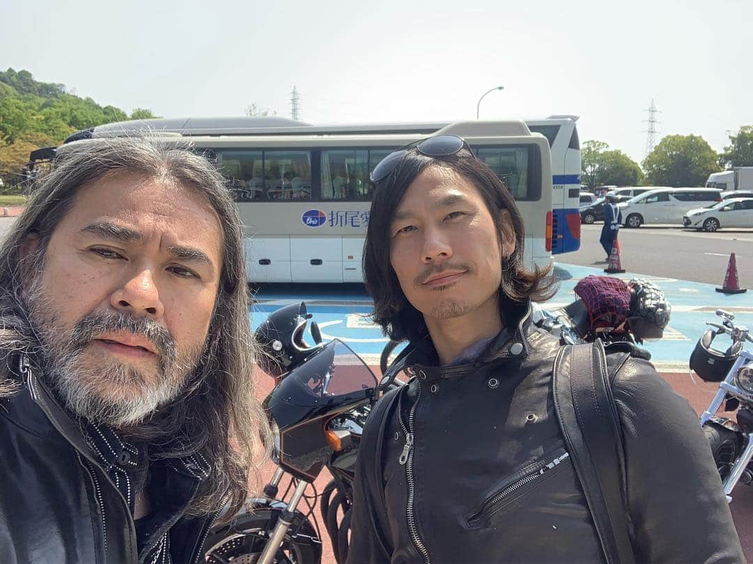 杉原勇武さんのインスタグラム写真 - (杉原勇武Instagram)「宮島でカメラマンの ＠comyuに合流。 今から出雲に向かいます。」5月2日 10時12分 - isamu_katayama