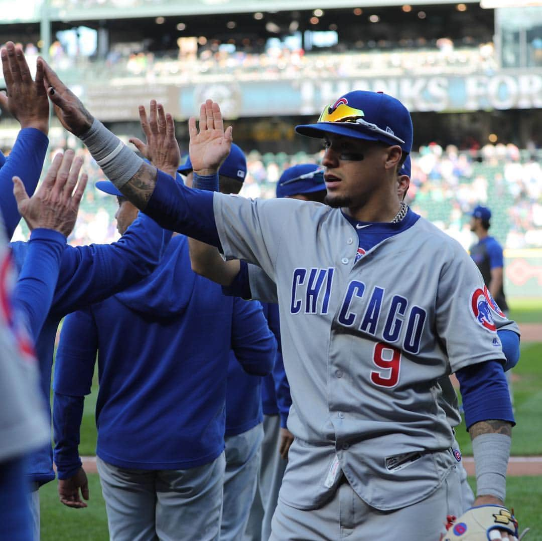 シカゴ・カブスさんのインスタグラム写真 - (シカゴ・カブスInstagram)「#Cubs win! That’s a 4-1 road trip! #EverybodyIn」5月2日 10時32分 - cubs