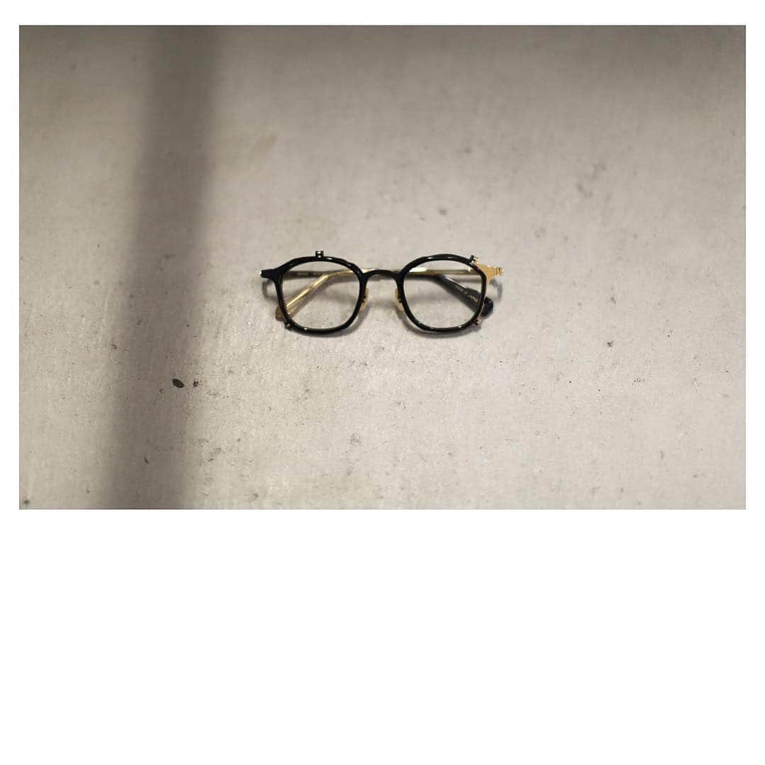 マサヒロマルヤマのインスタグラム：「Broken  MM-0030 Black / gold」