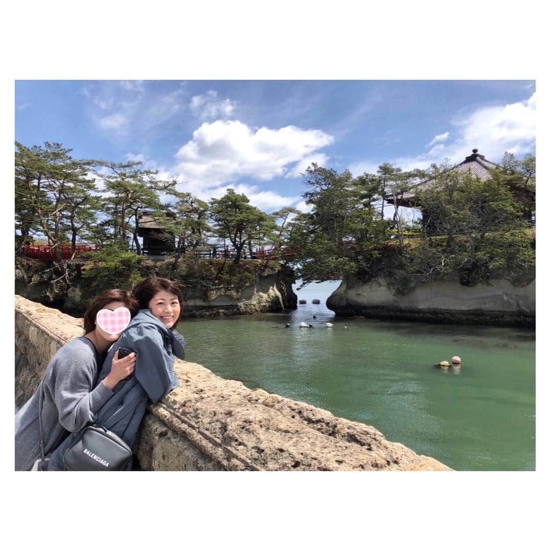 森麻季さんのインスタグラム写真 - (森麻季Instagram)「GW前半は日本三景・松島に 2泊3日で行ってきました  #小学生の時以来の松島 #亡き祖父母たちと泊まった宿に宿泊 #両親や妹も交えての家族旅行 #いろんな意味で思い出旅行 #息子遊覧船に乗ってはしゃいでいたけど後半は寝ていました #抱っこが大好きなので #大人たちに代わる代わる抱っこされて #せっかく持っていったベビーカーは荷物のカートと化 #素敵なgw後半をお過ごしくださいね #平成最後の5月生まれ #もうすぐ一歳になります  #松島 #日本三景 #家族旅行 #子連れ旅行 #gw #gw前半 #男の子ママ #生後11ヶ月」5月2日 11時25分 - maki.mori_m