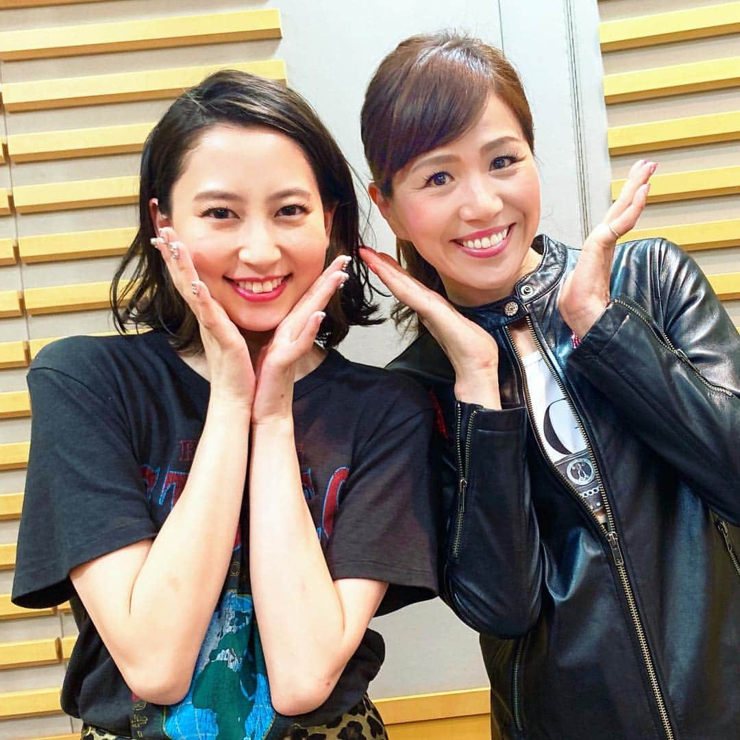 重太みゆきさんのインスタグラム写真 - (重太みゆきInstagram)「令和初出演は 5月3日🇯🇵ニッポン放送📻♬ 河北麻友子ちゃんのラジオ番組にゲスト出演させていただきました！明日から毎週金曜日、5回連続のマンスリーです🌷きゃー嬉しいっ😆 麻友子ちゃんとの「大人の秘訣」トークとっても楽しかったぁ！ぜひ聴いてくださいね！【河北麻友子のマユコレ！】http://www.1242.com/mayuko/ #河北麻友子 ちゃん #マユコレ #印象評論家 #印象道 #インプレッショントレーニング #ニッポン放送 #令和初出演 #大人の秘訣」5月2日 11時29分 - shigetamiyuki