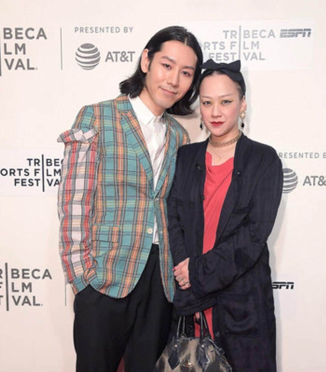 小林尊のインスタグラム：「THE GOOD, THE BAD, THE HUNGRY by Director, Nicole Haimes for @30for30 #tribecafilmfestival  Congratulations to Nicole who has an amazingly, ESPN films, all of you who helped create this movie. Thank you to all my friends for coming out to support this❤️ 映画グッド、バッド、ハングリーのプレミア。 監督ニコル、制作チームのみんな、おめでとう& ありがとう。 会場に来てくれたみんな、いつもありがとう。  #30for30  #documentaryfilm #documentary  #takerukobayashi #tribeca2019 #トライベッカ映画祭  #competitiveeating #eatingcontest #小林尊 #フードファイター #フードファイト」