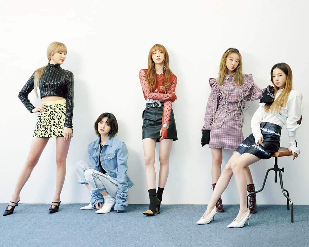 のインスタグラム：「韓国発、新たな時代を切り開く5人組の人気K-POPガールズグループ「 #EXID ／ #イーエックスアイディー 」はもう知ってる？　勢いが止まらない彼女達が待望の日本オリジナル1st Album『 #TROUBLE 』をひっさげNYLON JAPANに初登場！　個性が光るメンバーへの特別ソロインタビューは、NYLON.JPでチェックしてね。  june issue Whoz That Girl? https://www.nylon.jp/EXID  model @exidofficial photographer @gowontae styling @fakegirlcrush hair @aereeeeeeee makeup @baeksongyi  #nylonjapan #nylonjp #nylonguysjapan #whozthatgirl #dreamami #culture #caelumjp」
