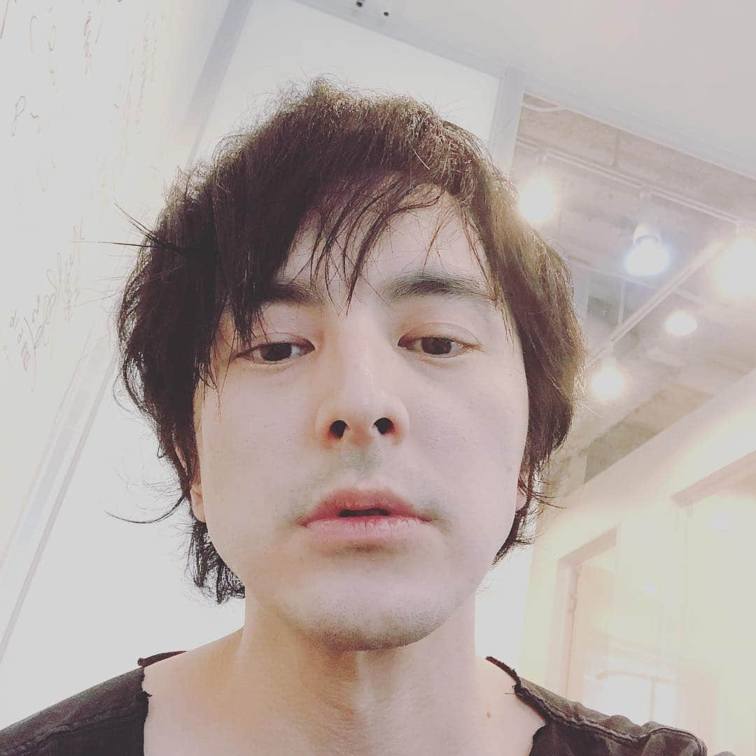 内田滋さんのインスタグラム写真 - (内田滋Instagram)「そして今日もハイアルチチュードトレーニングで追い込んできました。 今日は標高3000メートル。 身体が酸素を欲して仕方がなかった。 ちかれたー。 #ハイアルチ」5月2日 12時48分 - shige_uchida