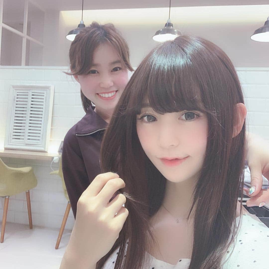 深澤翠さんのインスタグラム写真 - (深澤翠Instagram)「apish AOYAMAでヘアケア❣️﻿ 髪伸びたねぇ﻿ ﻿ つかさちゃんにつやっつやにしてもらいました✨﻿ いつもより明るめヴァイオレットベージュにしてもらいました💘いい色🥰﻿ ﻿ #apishaoyama ﻿ #haircare」5月2日 12時59分 - midorifukasawa