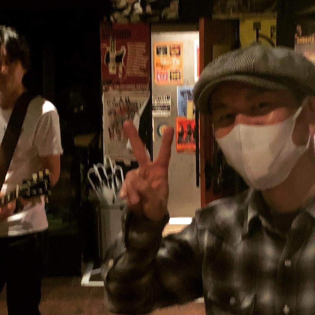 山川のりをのインスタグラム：「今夜は福岡CBにて忌野清志郎に捧ぐというイベントに山川のりを出演します。18時/18時30分、2500円+D /2800円+Dです。共演はコーガンズ、東健介RCサクセション完コピバンド、えとぴりか&ファザーズインベンション。お近くの方々会いにきてアイニージュー！」