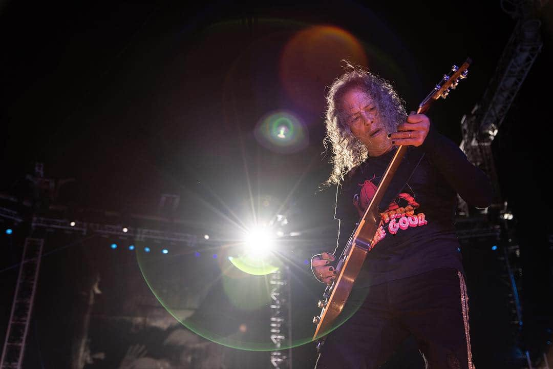 メタリカさんのインスタグラム写真 - (メタリカInstagram)「Photos from last night’s Euro summer stadium tour kick-off in Lisbon! 🇵🇹 #worldwired #MetInLisbon 📸 by @brettmurrayphotography & @photosbyjeffyeager」5月2日 14時25分 - metallica