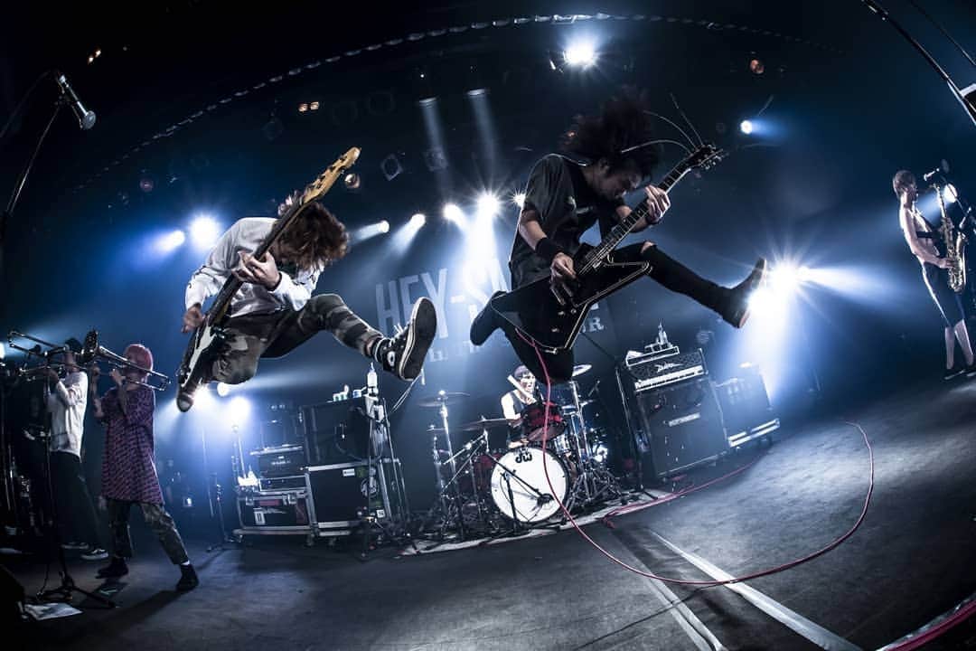 のインスタグラム：「4/28(日) 名古屋DIAMOND HALL "Life In The Sun TOUR FINAL SERIES"  photo by @hayachinphoto」
