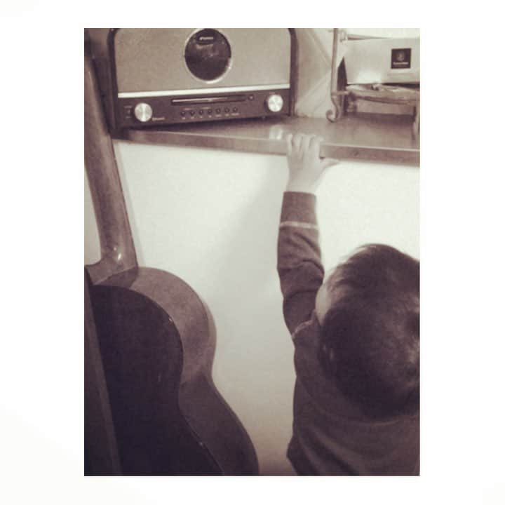 Caravanのインスタグラム：「the times they are a-changin’.」