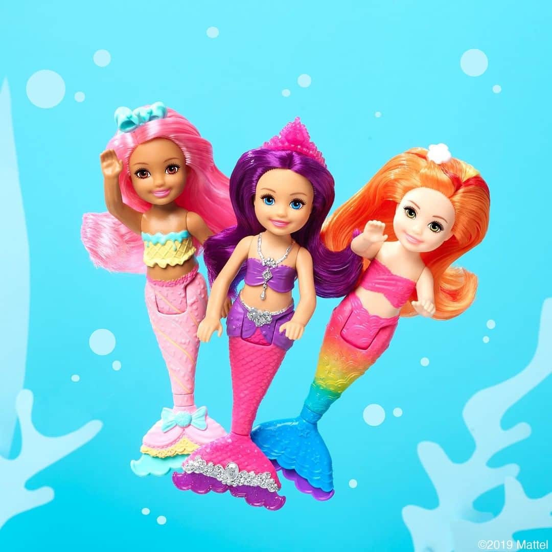 バービーさんのインスタグラム写真 - (バービーInstagram)「Make a colorful splash with the #Barbie Dreamtopia Chelsea Mermaid Doll!  With a surprise comb hidden in her tail, she’s ready to make waves in and out of the sea!🧜‍♀️💦」5月3日 1時00分 - barbie