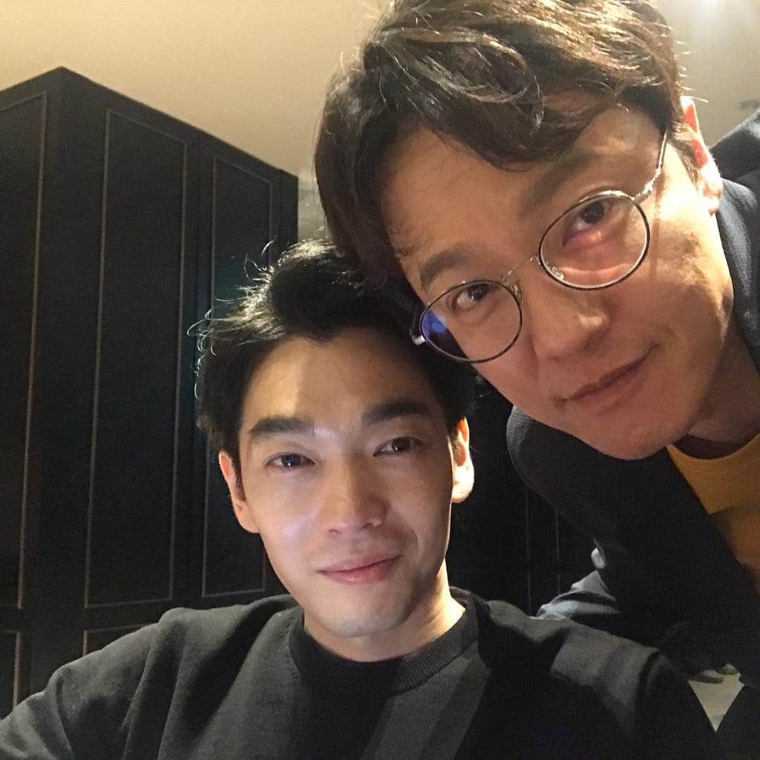 チョ・ハンチョルさんのインスタグラム写真 - (チョ・ハンチョルInstagram)「#배심원들 #언론배급시사회 #박형식 #문소리 #김홍파 #김미경 #윤경호 #조수향 #백수장 #조한철 #김무령 #홍승완 우리 정말 너무 좋다.」5月3日 1時03分 - 1season73