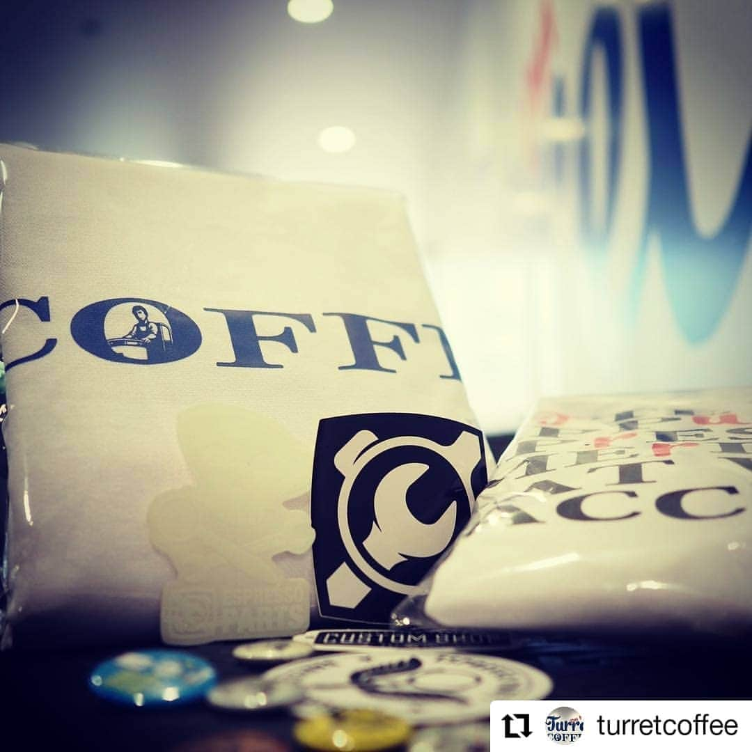 GINZA SONY PARK PROJECTさんのインスタグラム写真 - (GINZA SONY PARK PROJECTInstagram)「#Repost @turretcoffee • • • • • • Hello everyone.  How are you today?  Let’s enjoy beautiful weather and Golden Holiday with delicious coffee and COFFEE BAG! There should be exciting discoveries.  If you buy COFFEE BAG at TurretCOFFEE Ginza during the 4/29-5/6 holiday, you will receive a sticker set and 1 badge of Espresso Parts.  A lucky chance!!! Please spend a beautiful day.  Thank you so much.  #turretcoffee  #tokyo  #tokyocoffee #coffeestand #espresso #espressohouse #espressobar#instadaily  #latte #latteart #nystyle #coffeelover#beautifulcoffee #lovelycoffee #beautifulday #truejapaneseclass #hipsterstyledcoffeeshop #kiyoshikawasaki #coffeeMagician #ginza #turretcoffeeginza #ginzasonypark」5月3日 1時32分 - ginzasonypark