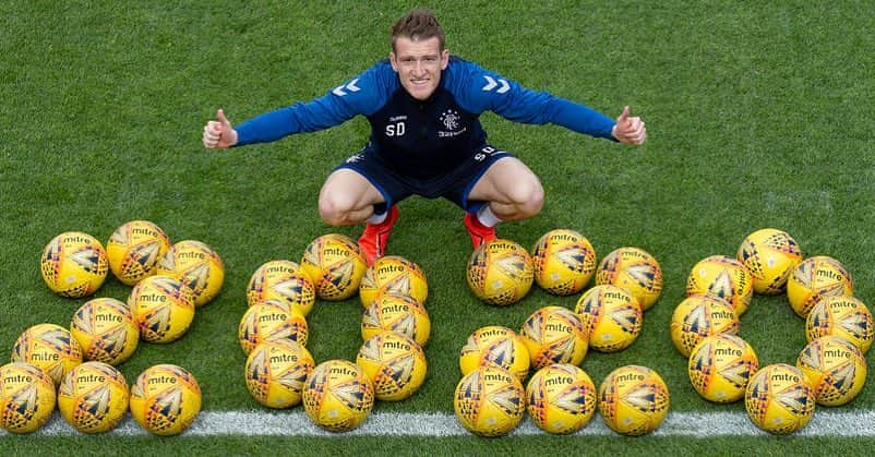 スティーヴン・デイヴィスのインスタグラム：「Delighted that I’ll be joining the club permanently in the summer and excited for the challenges that next season will bring. ⚽️💙」