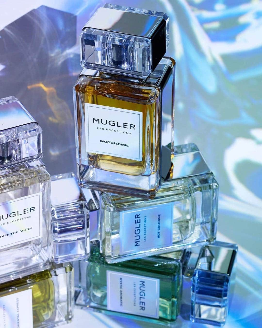 ミュグレーさんのインスタグラム写真 - (ミュグレーInstagram)「Discover the #MuglerLesExceptions Collection, a reinterpretation of fine perfumery」5月3日 1時57分 - muglerofficial