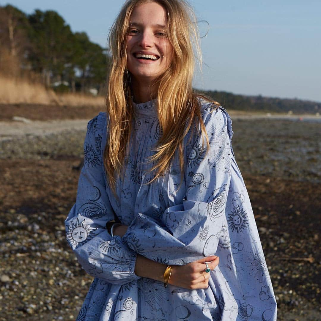 MATCHESFASHION.COMさんのインスタグラム写真 - (MATCHESFASHION.COMInstagram)「Does your star sign define your style? To celebrate the launch of @ganni’s astrology-inspired The Sun, Moon, And You capsule collection, #TheStyleReport enlists astrologer Florence Devereux – and some of the Copenhagen label’s favourite muses including @amandanorgaard_ – to find out. Link in bio. #gannigirls」5月3日 2時01分 - matches