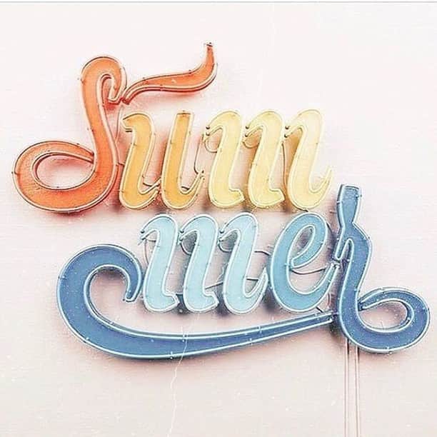 のインスタグラム：「yes please 👊⁣ ⁣ .⁣ .⁣ .⁣ .⁣ .⁣ .⁣ .⁣ .⁣ #jewelry #jewellery #necklace #ring #earrings #bracelet #gold #rings #accessories #jewelrygram #bling #jewels #sparkle #glitter #instajewelry #jewelrydesigner #bracelets #fashionjewelry #shine #pendant #earringsoftheday #earring #instajewelry #bohojewelry #bohemianjewelry #gypsyjewelry #glitter #bohostyle #bloggervibes #aboutalook⁣」