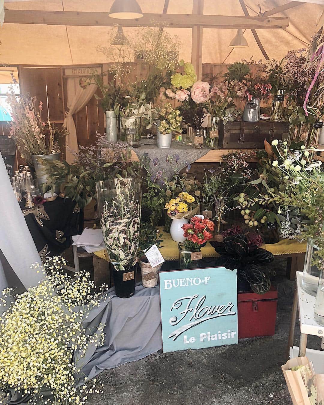 のインスタグラム：「@marimariamonday 😍🌼🧡🧡🧡 #zushibeachfilmfestival」