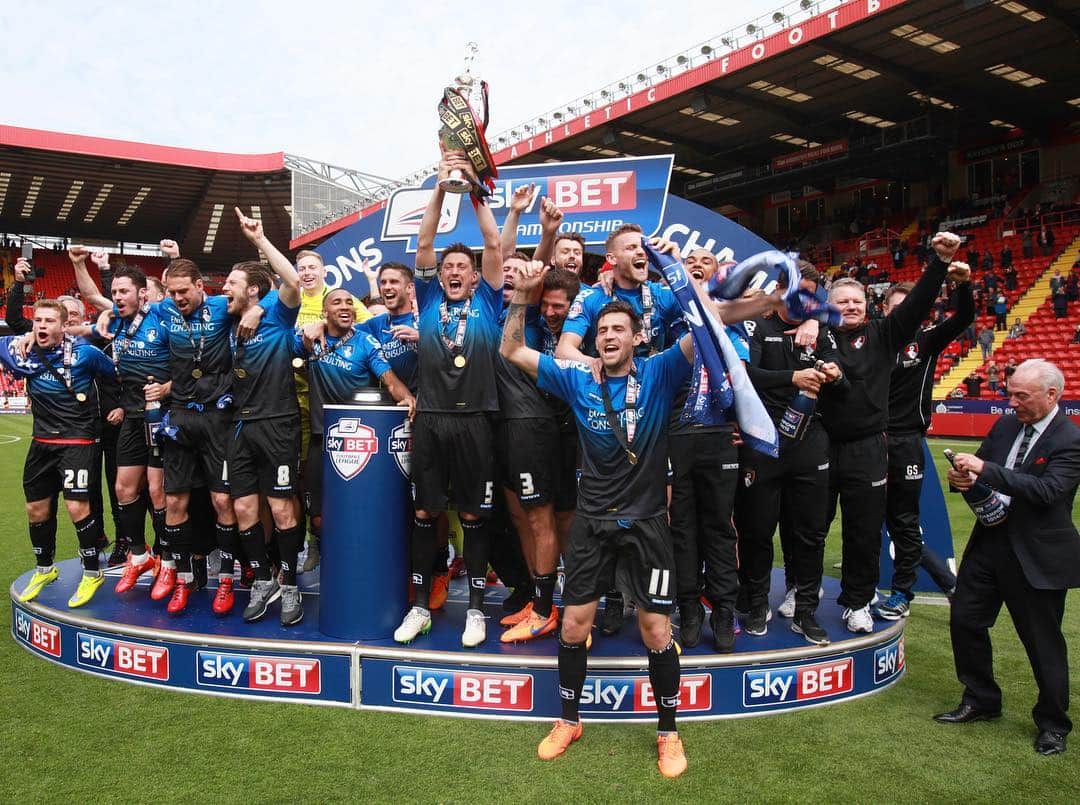 AFCボーンマスさんのインスタグラム写真 - (AFCボーンマスInstagram)「On the day four years ago... @premierleague promotion was achieved 🤩🤩 #afcb 🍒」5月2日 18時38分 - afcb