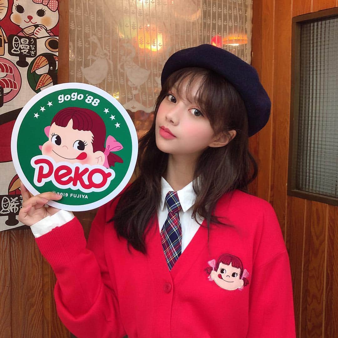 Chuuのインスタグラム：「peko x chuu ⓒ2019 FUJIYA❤️GOGO 88 ❤️open!! 귀염뽀짝 콜라보 시즌2✌️페코짱과 함께하는 레트로 갬성충전🤗 #chuuseoul」