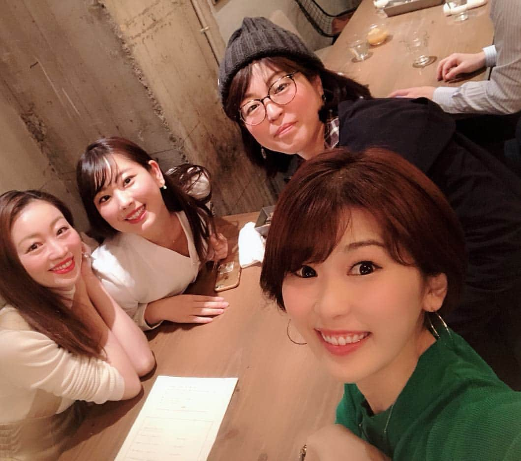 小松千絵さんのインスタグラム写真 - (小松千絵Instagram)「日帰り東京日記❷  大好きな大寺さんをはじめ、 RSK時代の先輩方に会いました♡  話が尽きなかったです♬  #先輩大好き #ランチ #野菜多め #アナウンサー」5月2日 19時04分 - komao_chie