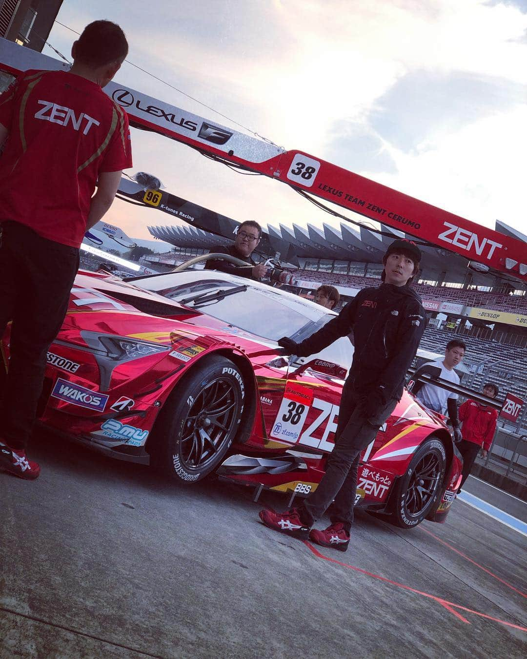 石浦宏明さんのインスタグラム写真 - (石浦宏明Instagram)「明日から頑張ります💪 #supergt」5月2日 19時15分 - hiroakiishiura