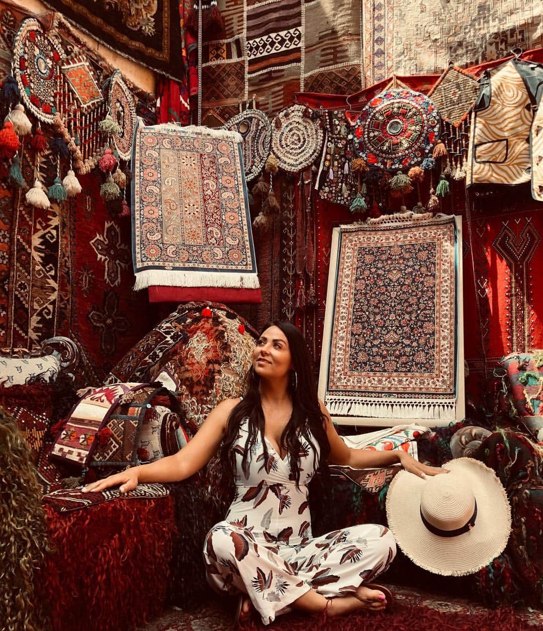 エマ（テニール・ダッシュウッド）さんのインスタグラム写真 - (エマ（テニール・ダッシュウッド）Instagram)「Cappadocia, Turkey! ❤️」5月2日 20時16分 - realtenilledashwood