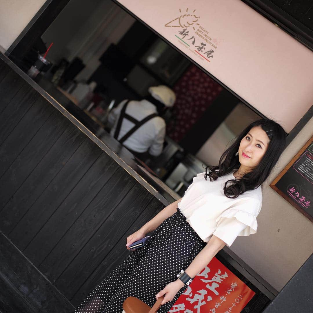 木本泉さんのインスタグラム写真 - (木本泉Instagram)「-﻿ 同級生のお店へ🍦﻿ ﻿ "新八茶屋"﻿ ここのジェラート、全て手作り🍓﻿ 同級生が毎日仕込みをして作ってます！﻿ ﻿ いちごレモンのグラニータ、ジェラートの大会で優勝したほどの腕前で 甘すぎずで美味しい😛﻿ ﻿ 姪っ子は、明日も食べに来たいと言ってました笑。﻿ ﻿ 渡月橋渡ったすぐ右角にあるお店です！﻿ ﻿ #京都#嵐山#新八茶屋#ジェラート#スイーツ#いちご」5月2日 20時25分 - izumikimoto