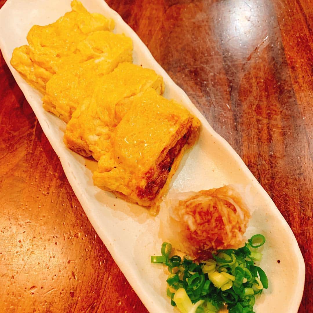 樫原伸彦さんのインスタグラム写真 - (樫原伸彦Instagram)「やっとさ休憩タイム。  映画館はどこも満杯。 GW明けまでおあずけかな。  とりあえず遅すぎる朝飯w  令和初の蕎麦。  正月のルーティンぽい。  #noodles #蕎麦 #soba #天ぷら #tempra #tempura #tokyo #japan #japanesefood #浅漬け #貝 #バイ貝 #yummy #foodstagram #delicious #beer #instapic  #selfie  #work  #blackandwhite  #tbt  #design  #photo  #instacool  #f4f  #happy  #model  #likeforlike  #iphoneonly  #followback」5月2日 20時46分 - nobustagrammy