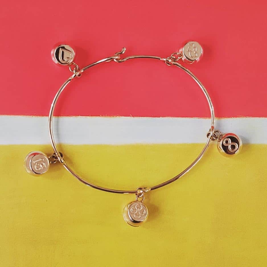 オーレリービダマンのインスタグラム：「Ring a bell 💫 #aureliebidermann #finejewelry」