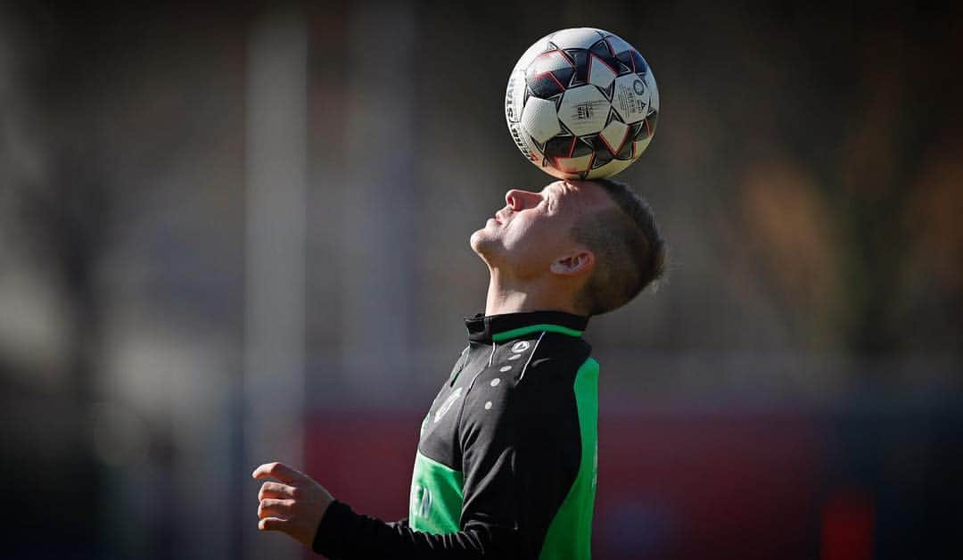 ウッフェ・ベックのインスタグラム：「⚽️😍 #love」