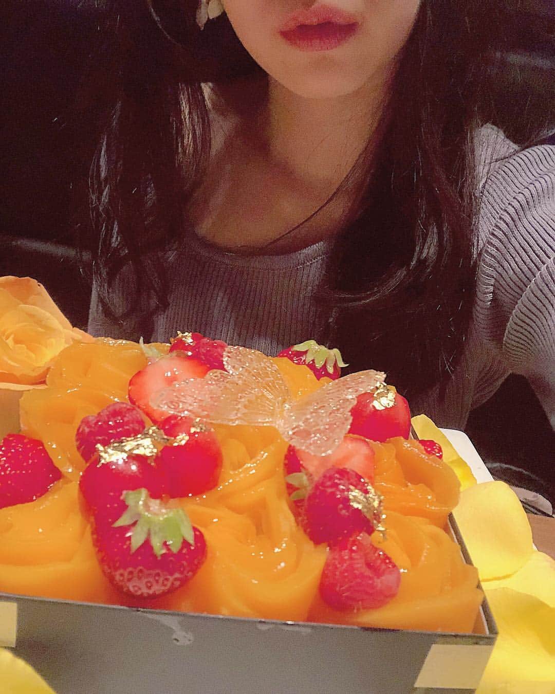 渡辺美優紀さんのインスタグラム写真 - (渡辺美優紀Instagram)「. 🥭🍰😘❤️❤️❤️ #ete  食べたかったケーキ🍰」5月2日 21時55分 - miyukichan919