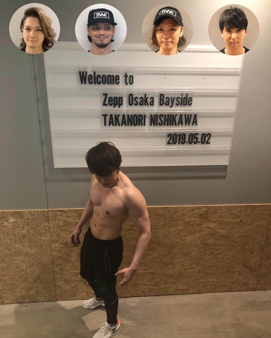 Yamatoさんのインスタグラム写真 - (YamatoInstagram)「‪Thank you OSAKA !!‬ ‪Tour Day-7 at Zepp Osaka Bayside‬ ‪#TNNK‬ 📷 by Yamato ‪#西川貴教‬ ‪#SINGularity‬ #DIOにしか見えない #ジョジョ立ち #ドドドドドドドド #大阪も最高でした」5月2日 21時48分 - yamatodj