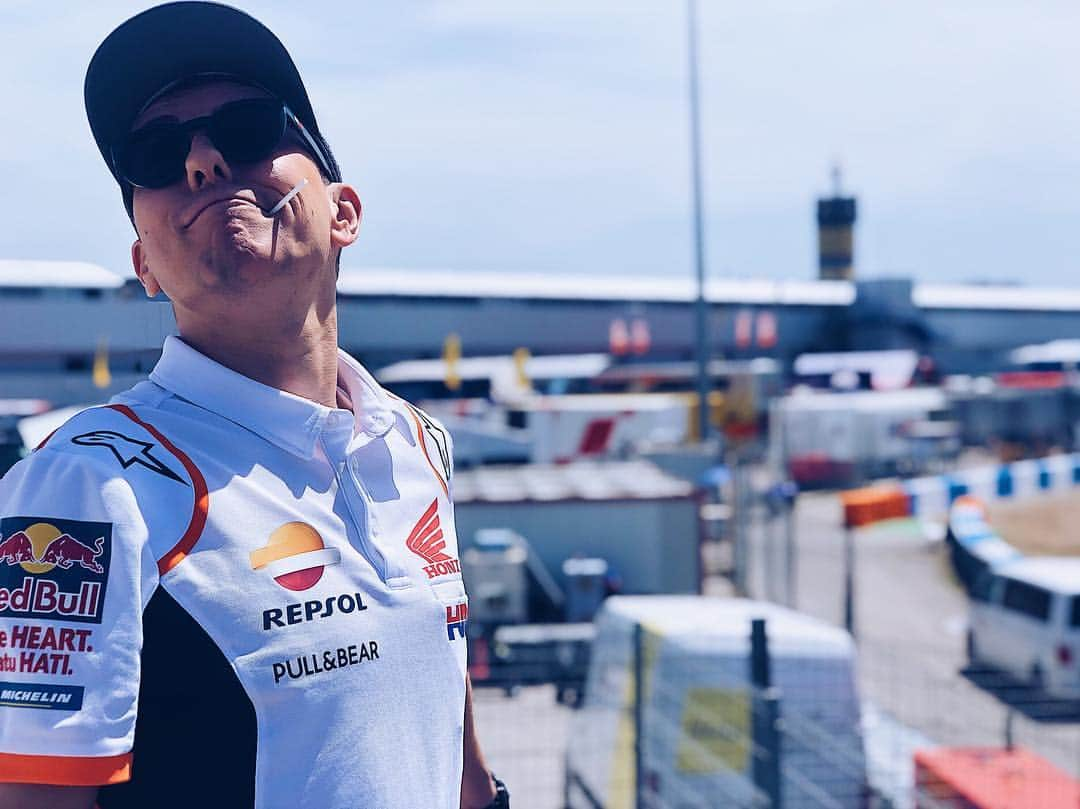 ホルヘ・ロレンソさんのインスタグラム写真 - (ホルヘ・ロレンソInstagram)「#GiveAway - Which character is ready for the #SpanishGP? Whoever guesses it has a surprise prize.👇🏻」5月2日 22時10分 - jorgelorenzo99