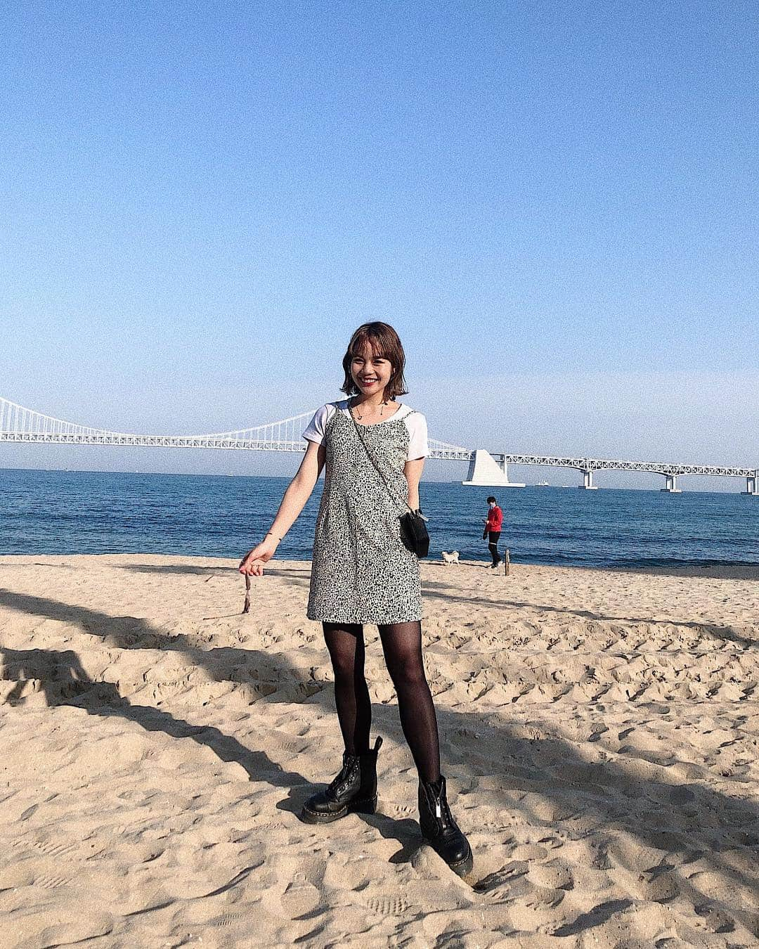 安中芙美さんのインスタグラム写真 - (安中芙美Instagram)「#fumitwinsworldootd ㅤㅤㅤㅤㅤㅤㅤㅤㅤㅤㅤㅤㅤ 広安里は海が綺麗でスキ ❤︎❤︎ ㅤㅤㅤㅤㅤㅤㅤㅤㅤㅤㅤㅤㅤ 今日の服の質問が多かったから タグつけとくね☝︎🇰🇷 ㅤㅤㅤㅤㅤㅤㅤㅤㅤㅤㅤㅤㅤ #광안리 #釜山旅行 #부산여행 #広安里」5月2日 22時18分 - fumitwinsworld