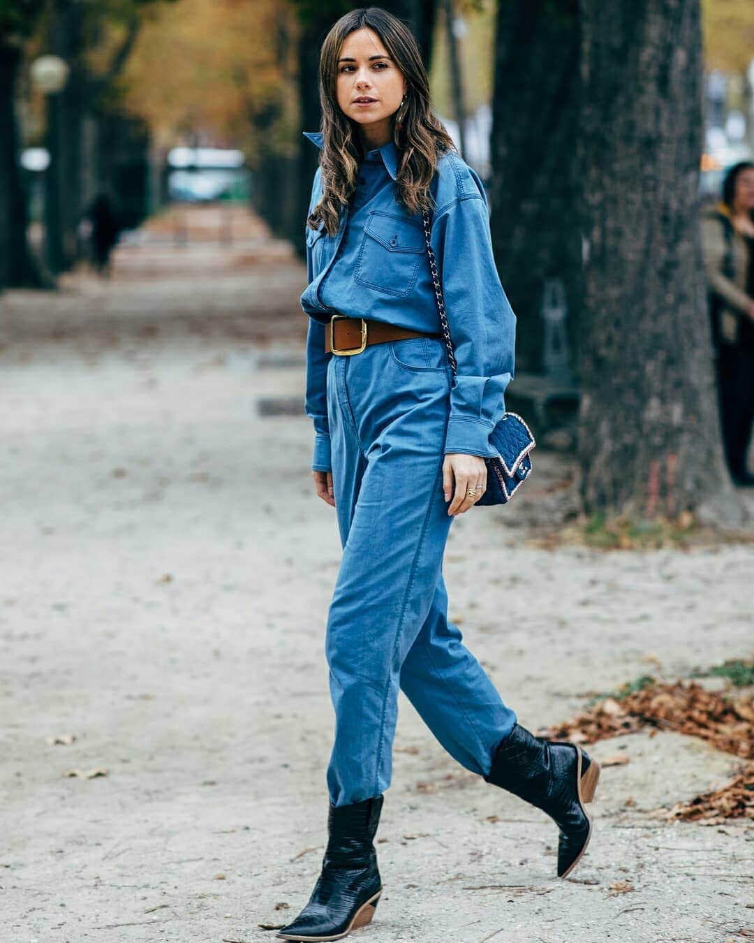 PORTER magazineさんのインスタグラム写真 - (PORTER magazineInstagram)「Denim #jumpsuits are a way of tackling double denim, with the added bonus of being both comfortable and irresistibly cool - are you giving the #utility trend a go? For how to pull off the look, head to our link in bio. 📸: Acielle / Style Du Monde」5月2日 22時24分 - portermagazine