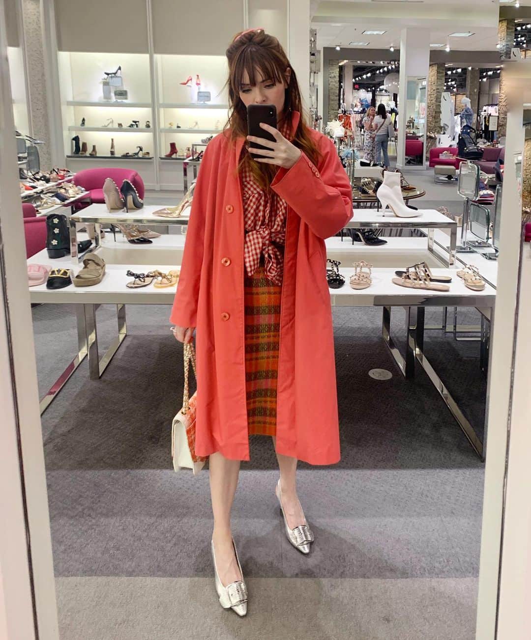 ジェーン・アルドリッジのインスタグラム：「Barbie pink everything 💅💄 shoe browsing look I wore yesterday!」