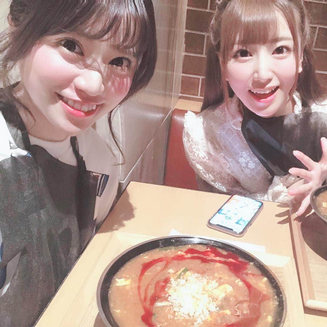 初川みなみさんのインスタグラム写真 - (初川みなみInstagram)「麻婆麺🍜🌶﻿ ﻿ りんりんと渋谷の麻婆麺を食べに行ったよ♡﻿ 開店と同時にたくさんのお客さんがきてて﻿びっくり😳﻿ ﻿ 辛いもの好きにはたまらない！！﻿ ﻿ #麻婆麺#ラーメン#ラーメン大好き」5月2日 23時01分 - hatsukaw_aminami