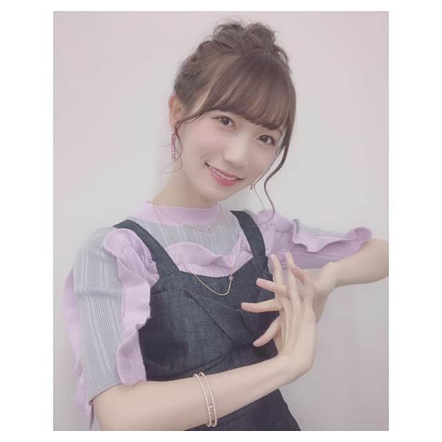 江嶋綾恵梨さんのインスタグラム写真 - (江嶋綾恵梨Instagram)「charMiのお洋服を着て﻿ ファッションショーに出演させて頂きました☺︎﻿ ﻿ 普段、着ないようなキレイめファッション💄﻿ 鏡に映る自分の姿が、新鮮だったなあ。﻿ ﻿ アクセサリーもプライベートで﻿ そんなに付けないからワクワクだった☺️💭﻿ ﻿ いいオンナになれたかな、、、？♡笑﻿ ﻿ #charmi #fashion #code #今日のコーデ #大人ガーリー」5月2日 23時06分 - aeringoooo