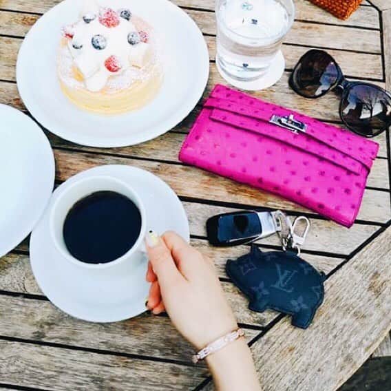 クリスティン・ウェイのインスタグラム：「Happy GW #gw #ゴールデンウィーク #afternoontea #familyday #holiday #vacation」