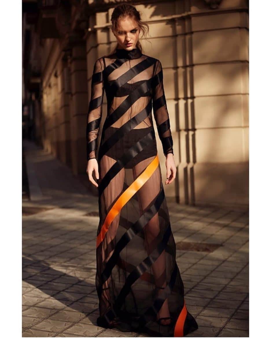 のインスタグラム：「Ana Eva is wearing the SS 2019 Collection in the latest issue of @lofficielthailand - shot by @vladimirmarti - styled by @dgestylist @anaeva.evstafeva  #guylarocheparis #richardrene #guylaroche #style #paris #fashion @icinsightcommunications」