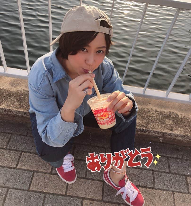てん（ものまね）さんのインスタグラム写真 - (てん（ものまね）Instagram)「今日もたくさんおはなししたね🙌 遊びに来てくれたみんなありがとう🍒 ファミマのチーズケーキフラッペ美味しかったからみんな飲んでみて🥤 それではいい夢みてね～💭 おやすみ🌙.*·̩͙」5月3日 0時22分 - tenkukku10