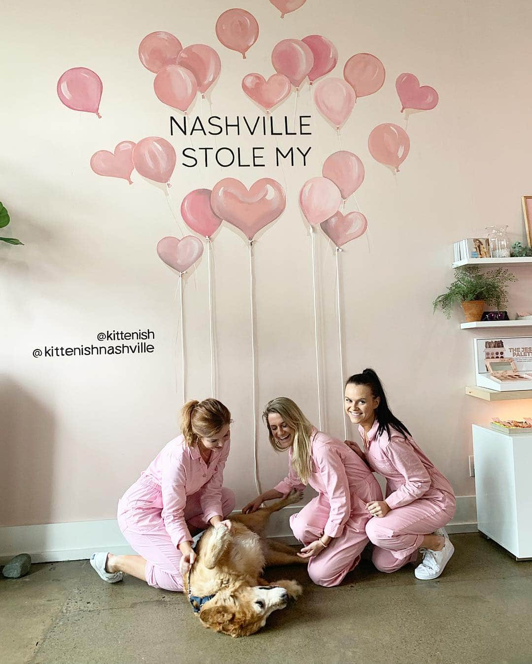 ショーン・ブースさんのインスタグラム写真 - (ショーン・ブースInstagram)「And pretty sure the @kittenish crew stole Tucker’s ..」4月9日 9時48分 - shawn_booth18