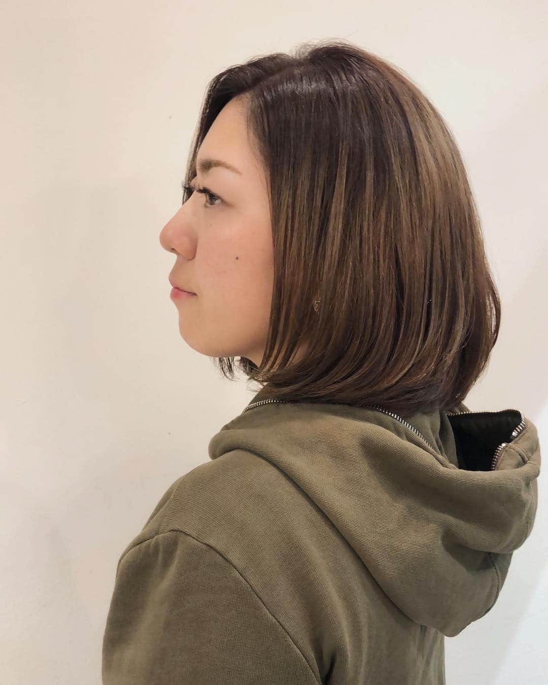 宮里美香さんのインスタグラム写真 - (宮里美香Instagram)「*** NEW HAIRSTYLE!!💁‍♀️ . 久しぶりに髪を切りました！ 10センチくらいかな？ . 今回は、ボブヘアーにしてもらいました😊 カラーもトリートメントもしてもらって、スッキリ⭐️ 川月さん、いつもありがとうございます❤️ . #new #hair #newcolor  #newhairstyle  #イメチェン #ボブヘアー  #久しぶりに髪切った  #平成最後のヘアカット」4月9日 8時17分 - mikamiyazato_official