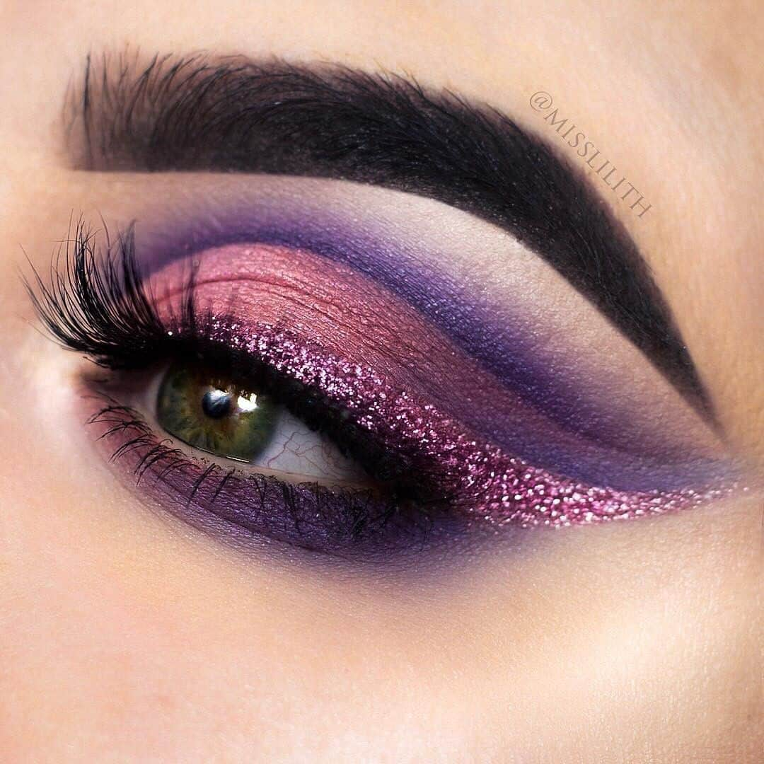 NYX Cosmeticsさんのインスタグラム写真 - (NYX CosmeticsInstagram)「@misslilith creates this dazzling liner using our Glitter Primer + Face & Body Glitter in 'Rose' 💜 What's your fave way to sparkle up your #EOTD? ✨|| #nyxcosmetics #nyxprofessionalmakeup #crueltyfreebeauty」4月9日 8時22分 - nyxcosmetics